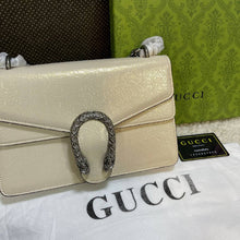 Load image into Gallery viewer, Gucci Dionysus shoulder bag