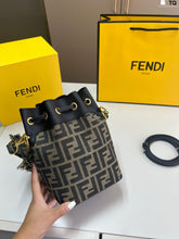 Load image into Gallery viewer, Fendi Mon Tresor mini bucket bag