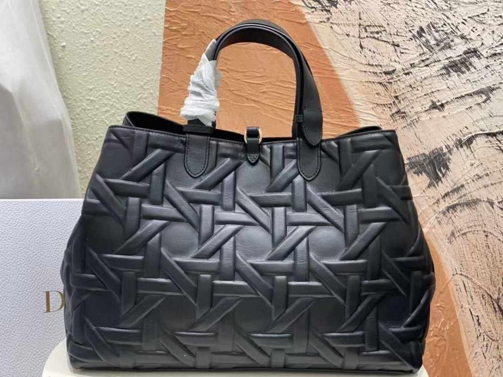 Medium Dior Toujours Bag