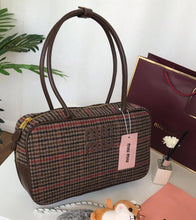 Load image into Gallery viewer, Miu Miu Beau shoulder bag