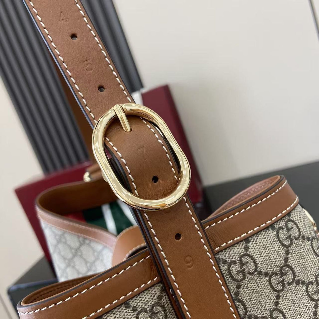 Gucci Padlock medium shoulder bag