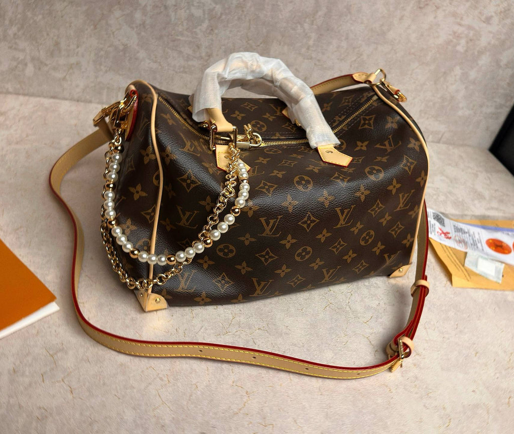 LV 57th Street NYC Speedy Soft 30