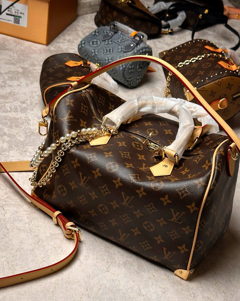 LV 57th Street NYC Speedy Soft 30