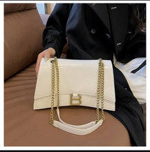 Load image into Gallery viewer, Balenciaga Crush shoulder bag